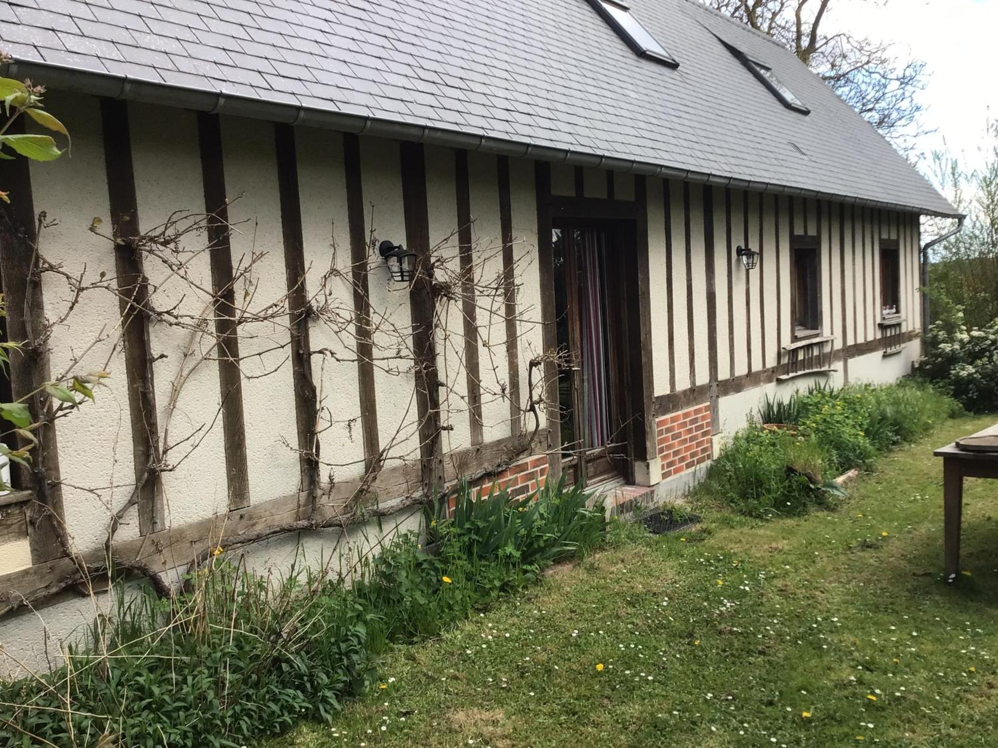 Gite Des Tournesols Ecaquelon Esterno foto